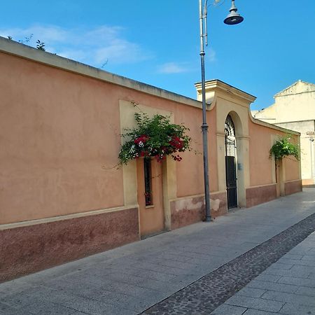 Oasi Ottocento Bed & Breakfast Quartu SantʼElena Eksteriør bilde